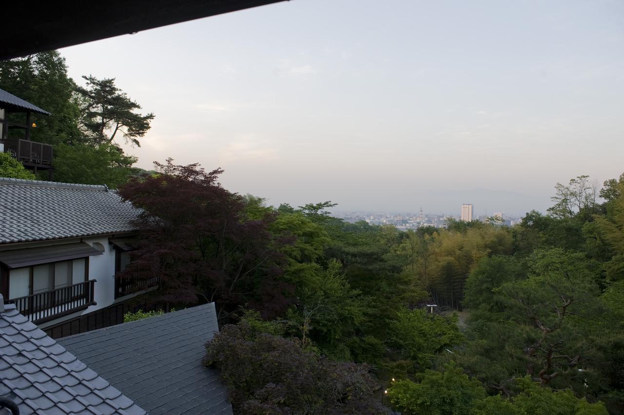 Takasaki Kannonyama Onsen Kinzanso Hotel Екстериор снимка